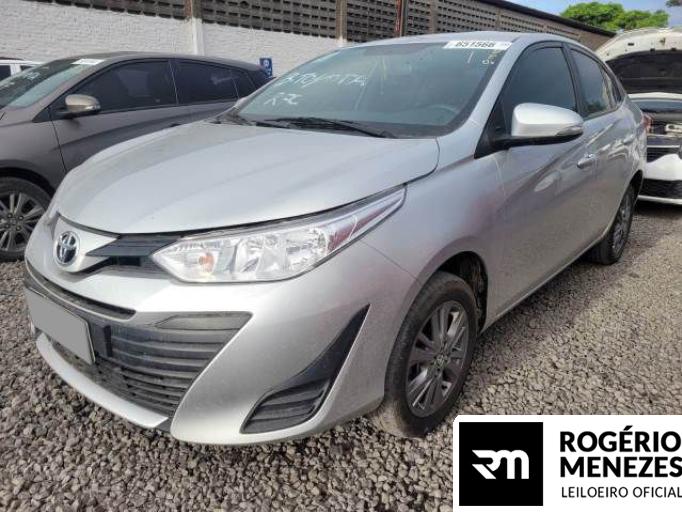 TOYOTA YARIS SEDAN 21/22